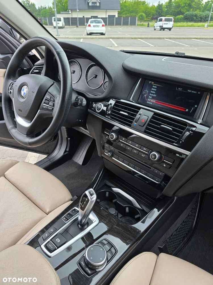 BMW X3 xDrive20d Advantage - 27
