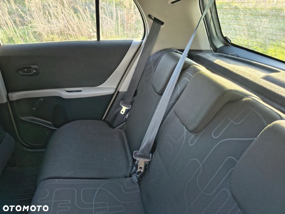 Toyota Yaris - 11