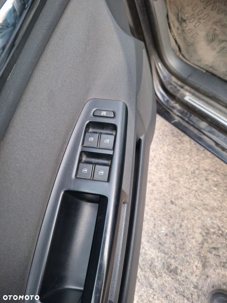 Volkswagen Polo 1.9 TDI - 12