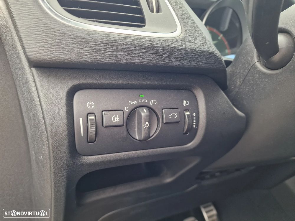 Volvo V40 D4 RDesign - 15