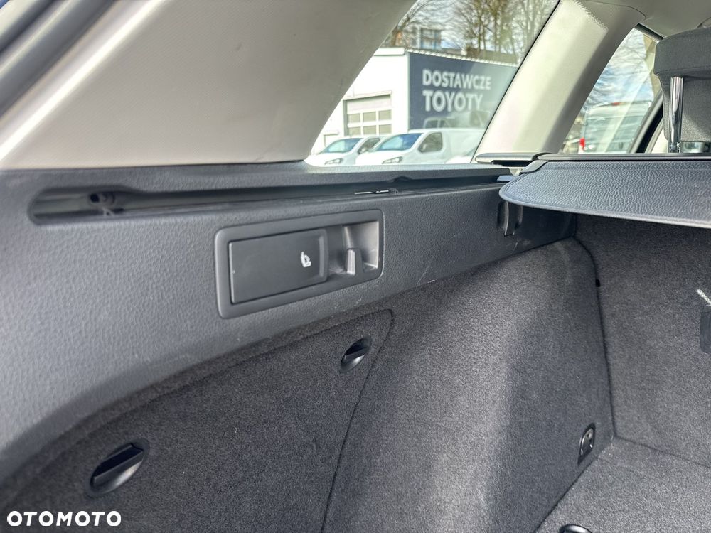 Volkswagen Golf - 19