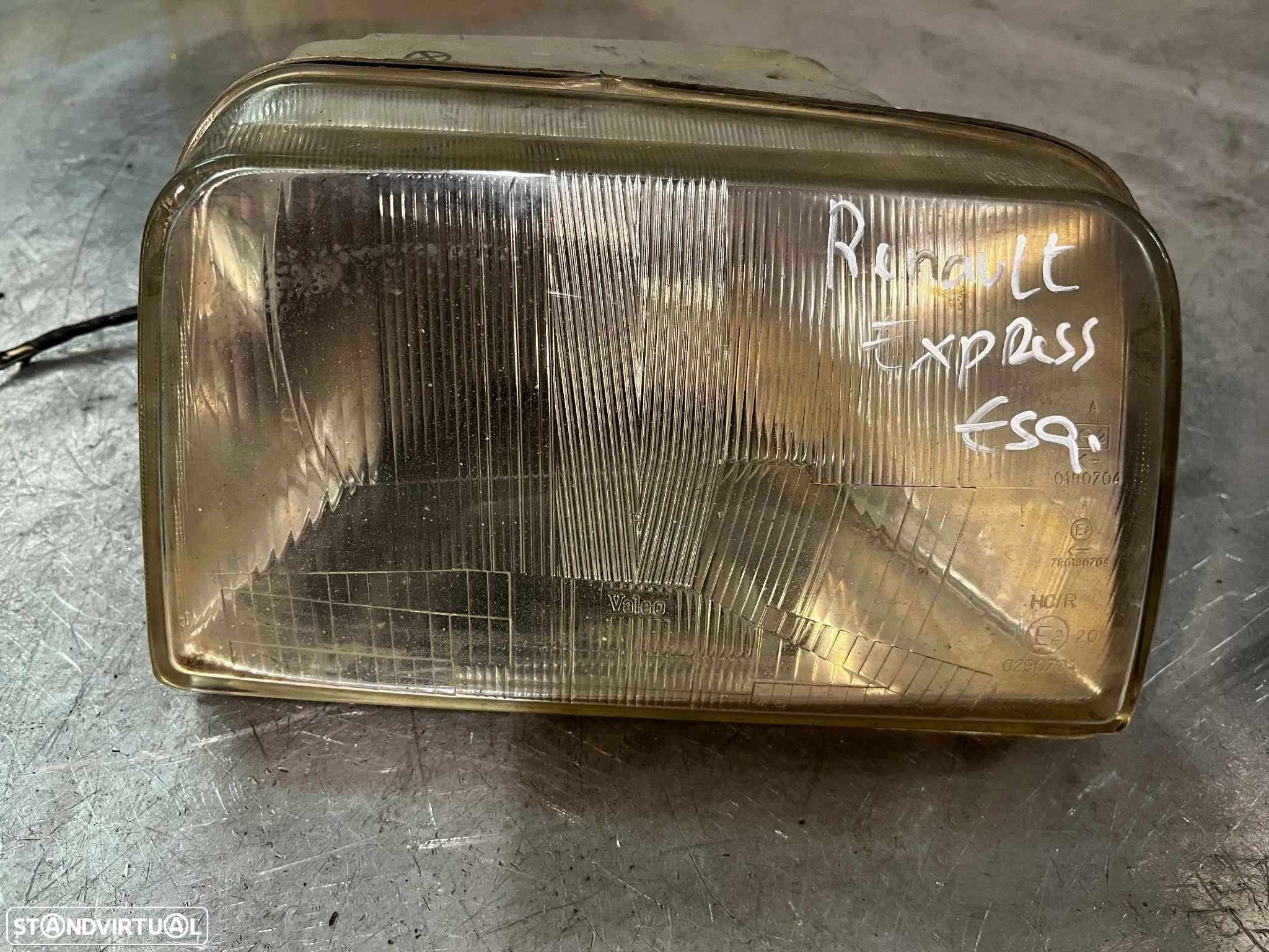 ÓTICA / FAROL RENAULT EXPRESS FASE I - ESQUERDO / DIREITO - 3