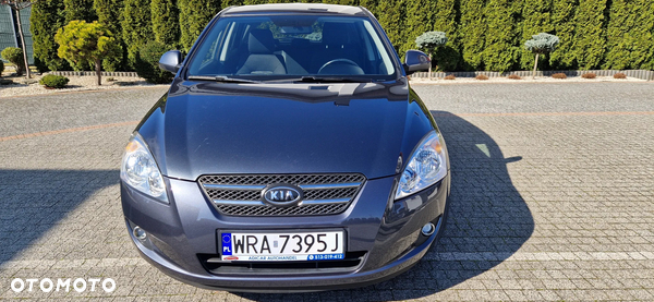 Kia Ceed Cee'd 1.6 Comfort +