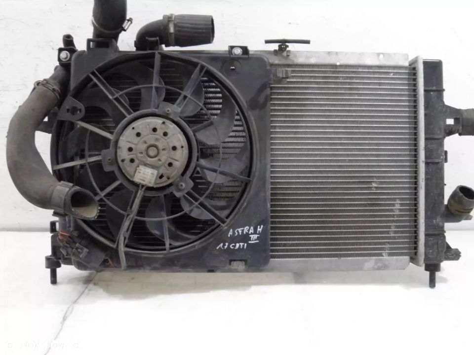 ASTRA H III 1.7 1.9CDTI Chłodnica bez klimatyzacji - 1