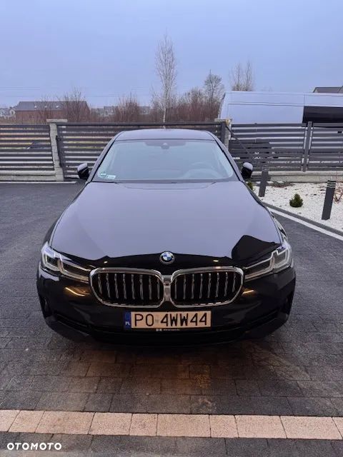 BMW Seria 5 520d Efficient Dynamics Luxury Line - 1