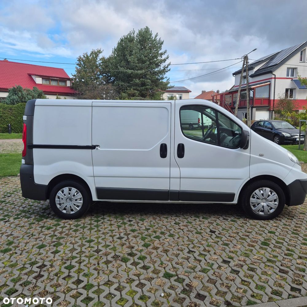 Renault Trafic - 12