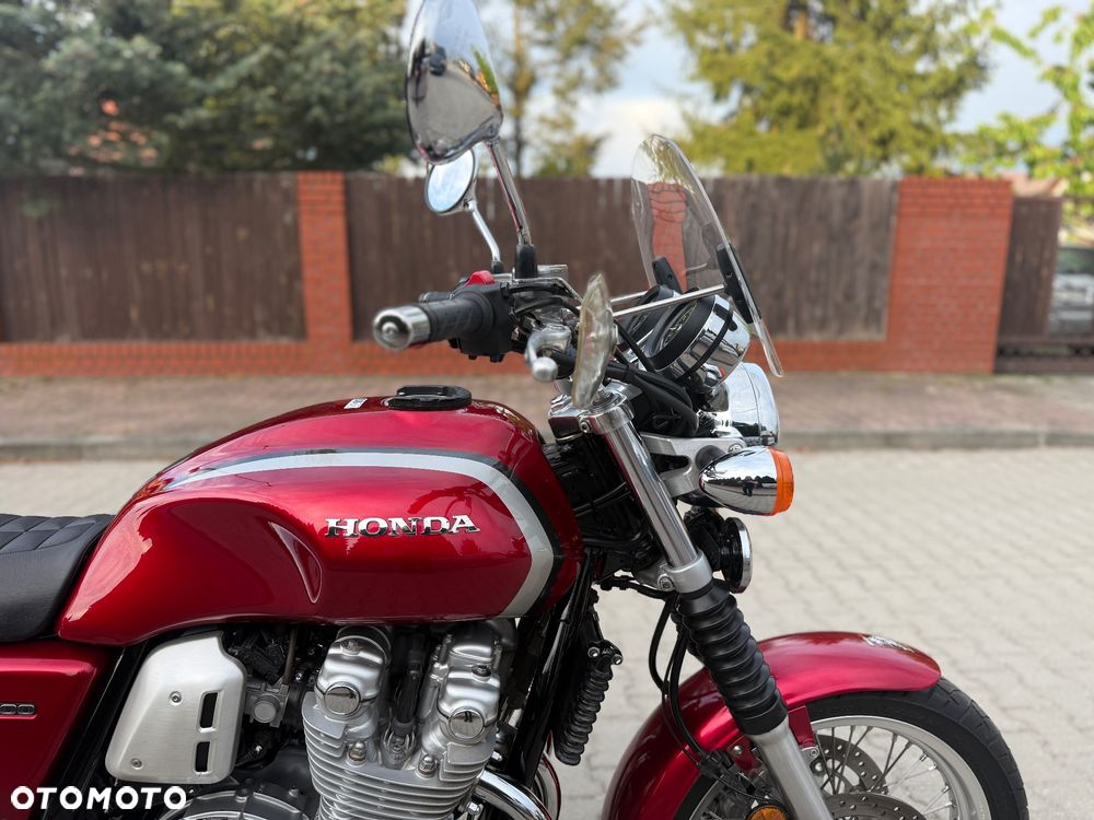 Honda CB - 8