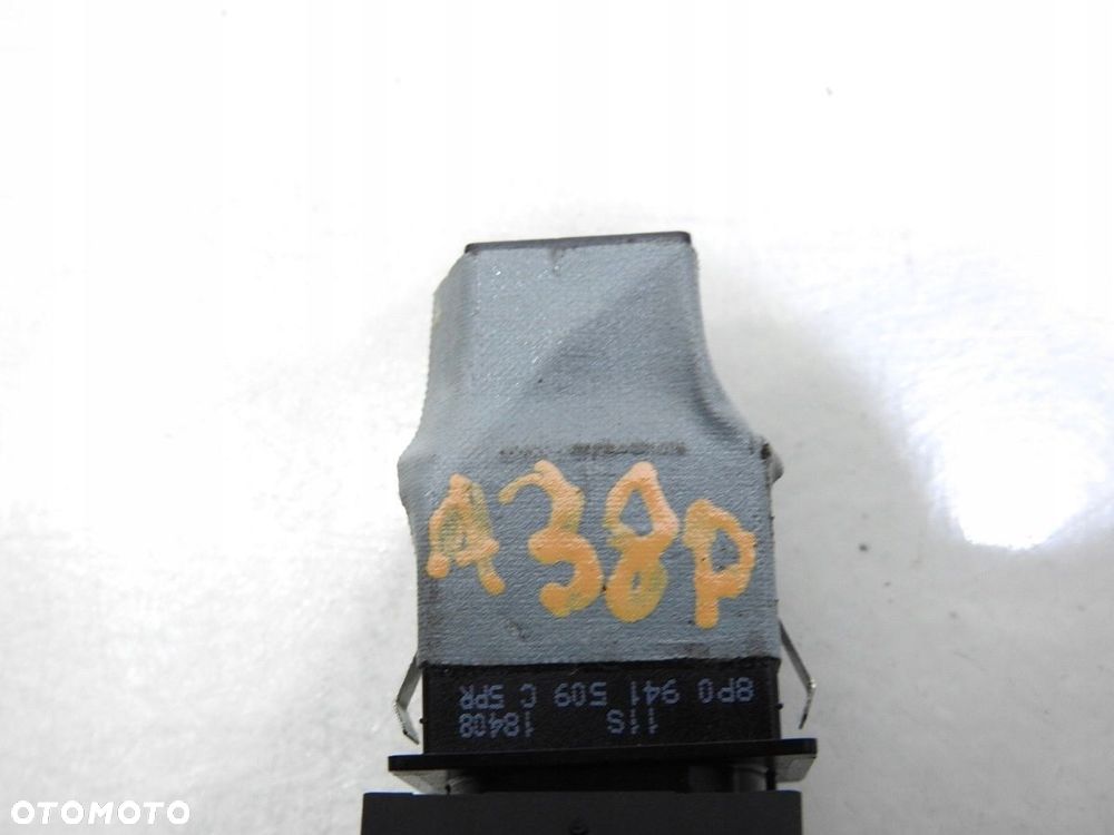 PRZYCISK ŚWIATEŁ AWARYJNYCH AUDI A3 8P LIFT - 7