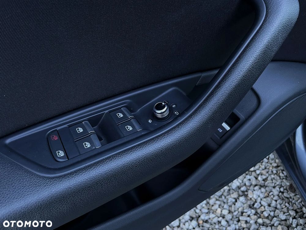 Audi A4 Avant 2.0 TFSI ultra S tronic design - 35