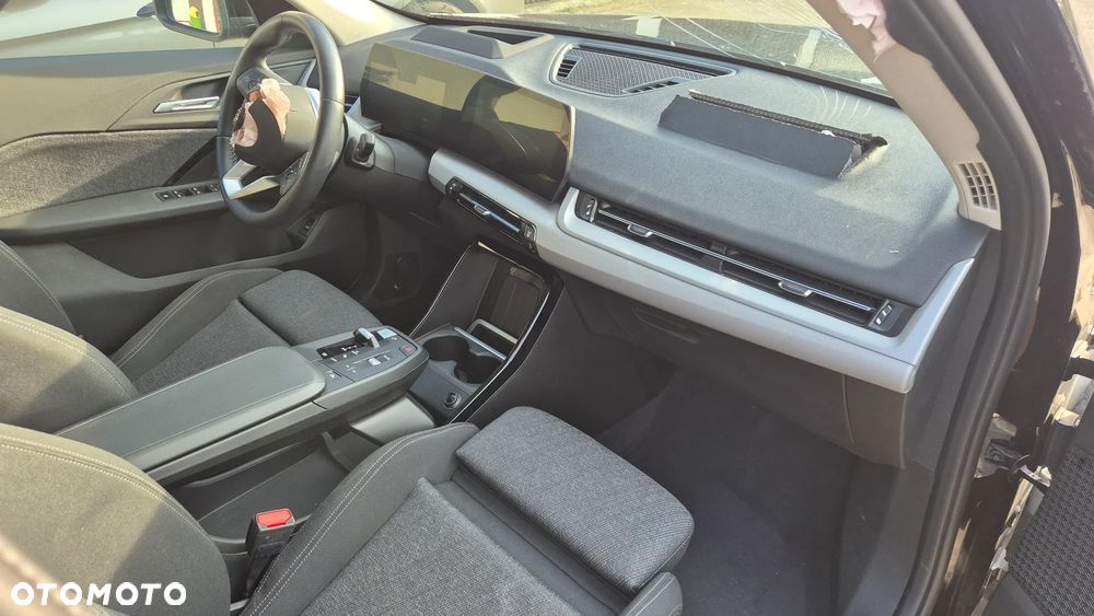 BMW iX1 eDrive20 - 15