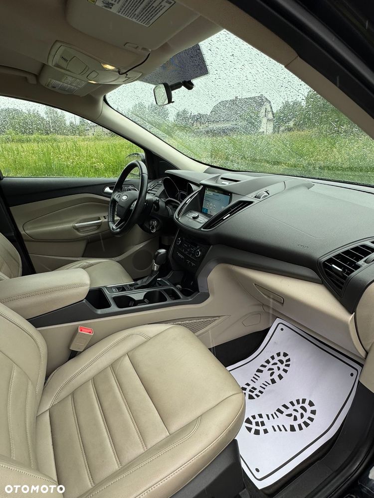 Ford Escape 2.0 EcoBoost AWD Titanium - 30