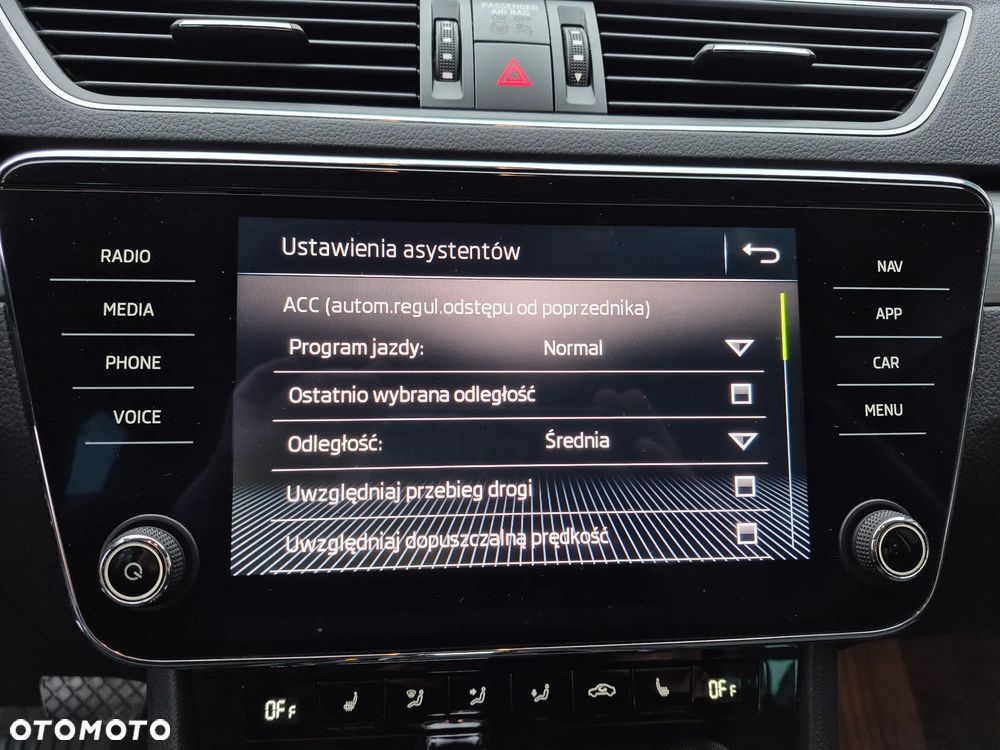 Skoda Superb 2.0 TDI SCR Style DSG - 19