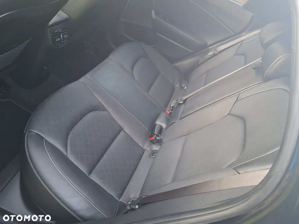 Kia XCeed - 11
