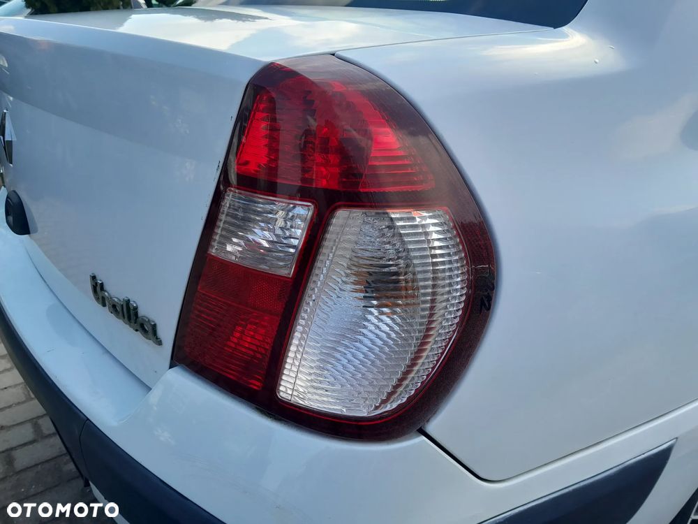 RENAULT THALIA LIFT LAMPA TYLNA PRAWA W BŁOTNIK - 2