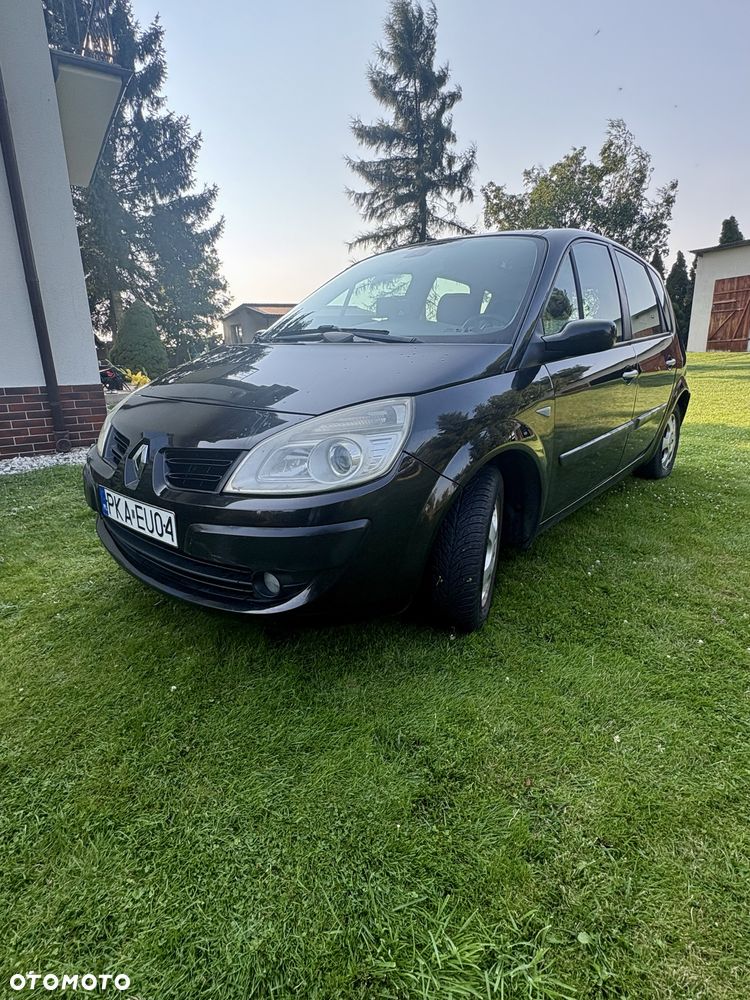 Renault Scenic - 1