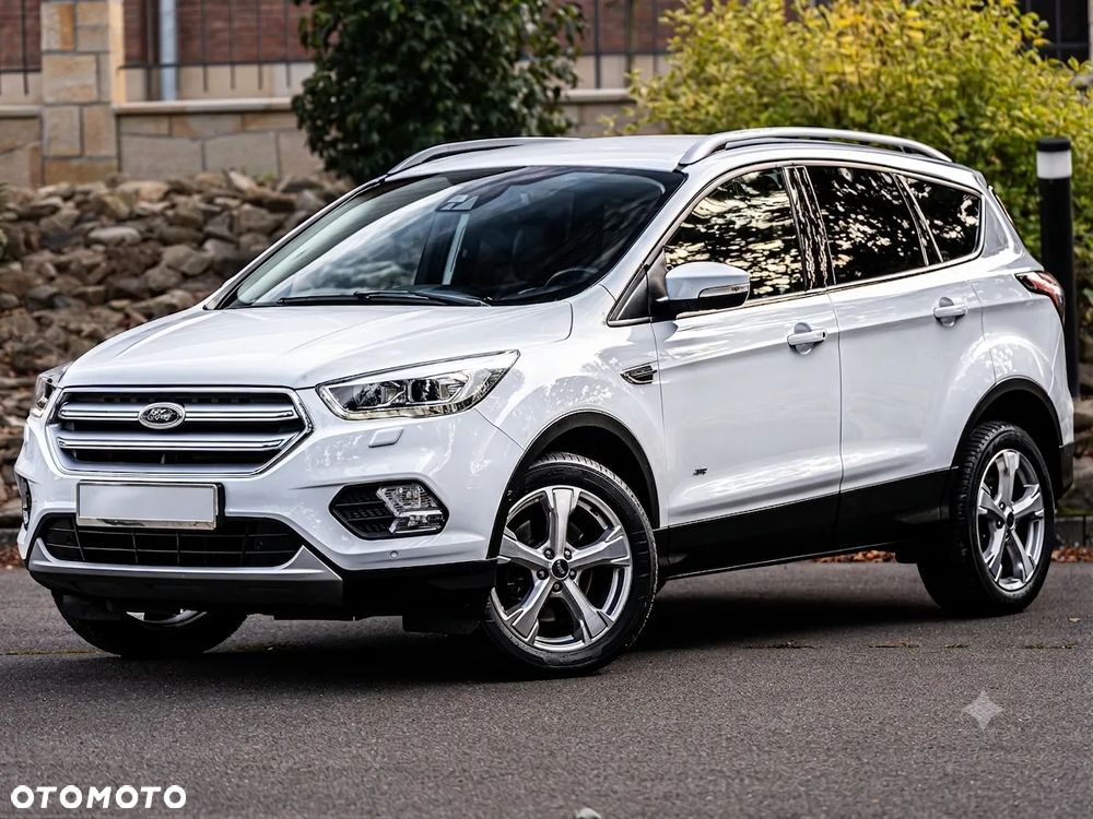 Ford Kuga 1.5 EcoBoost 4x4 Titanium - 1