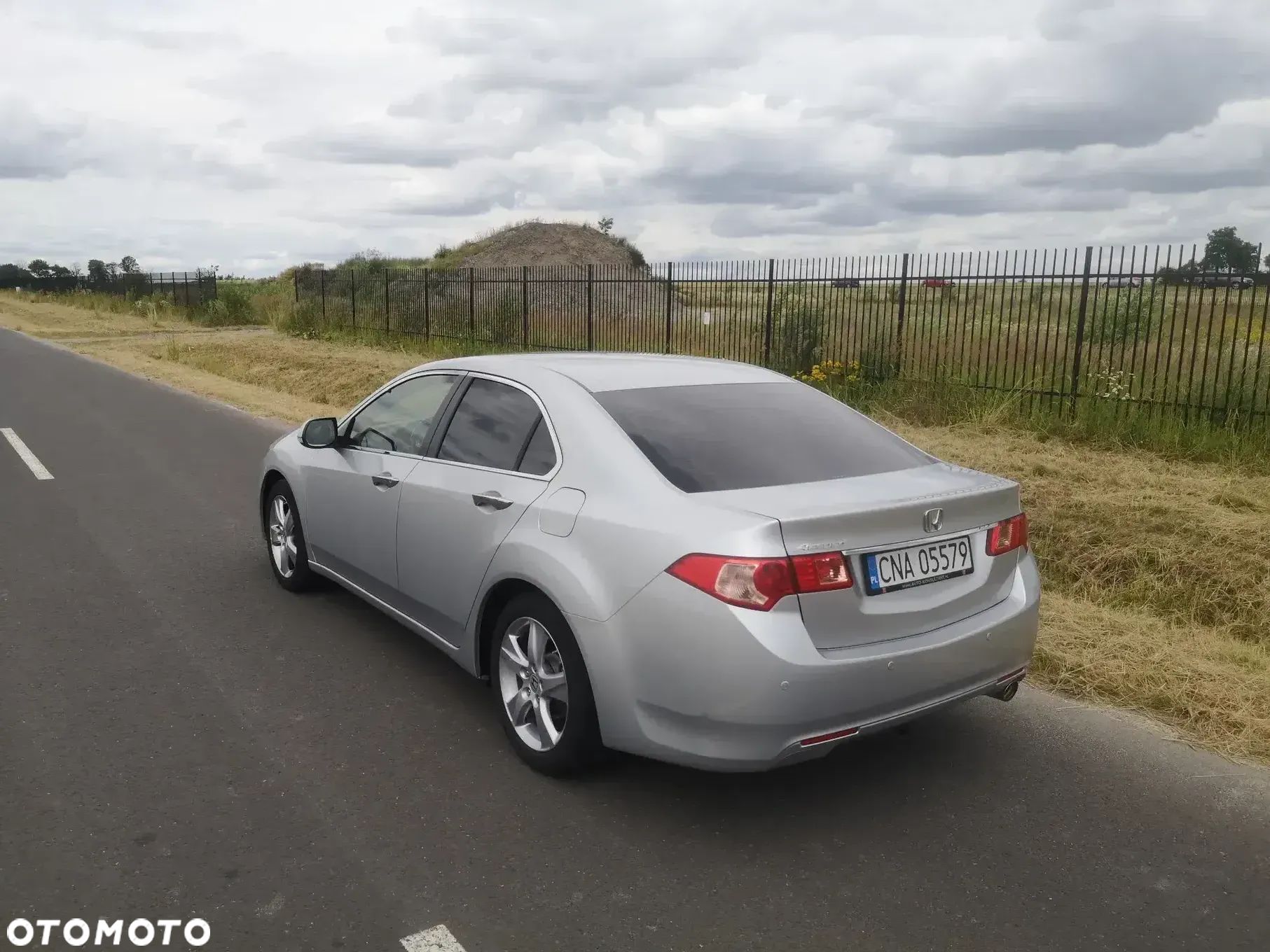 Honda Accord 2.0 Lifestyle - 1