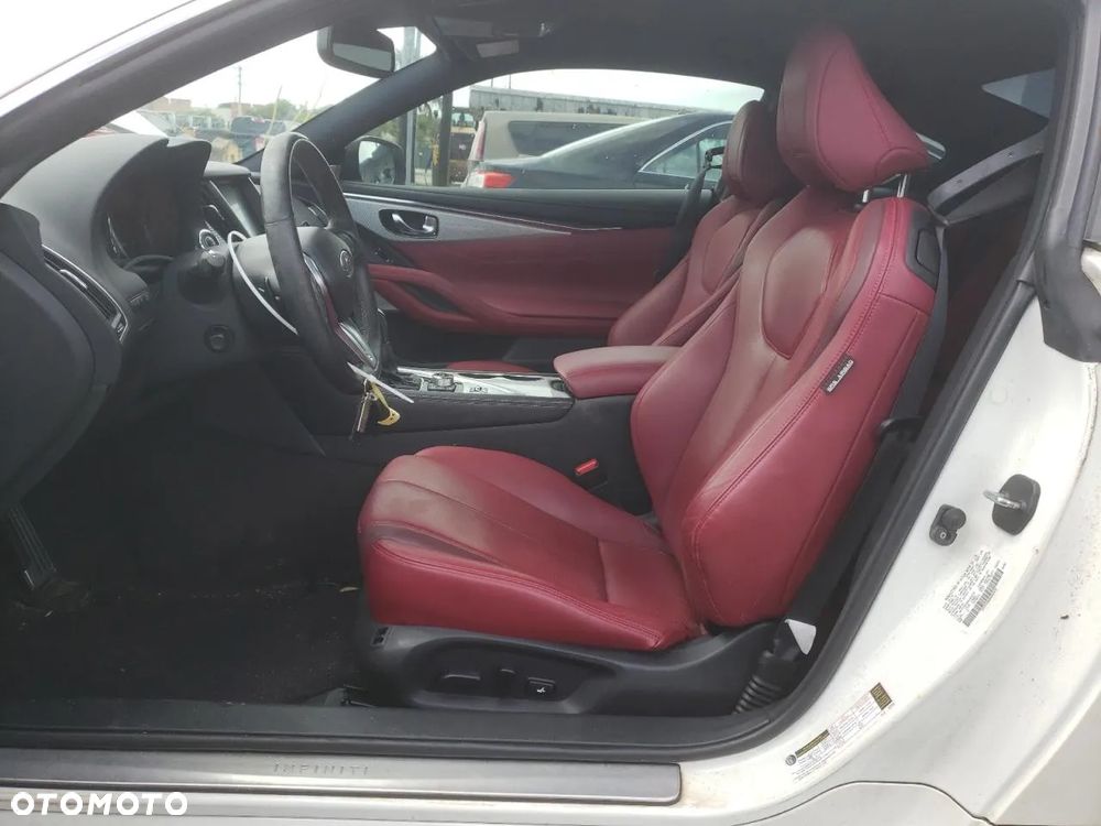 Infiniti Q60 - 7