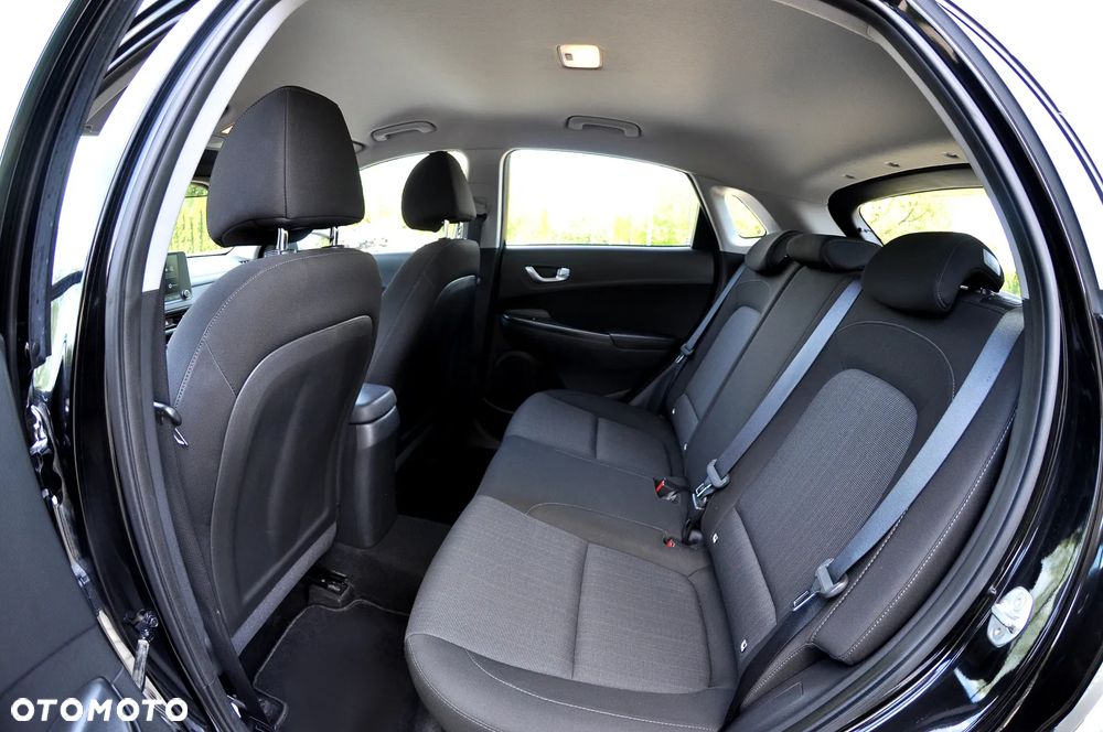Hyundai Kona - 32