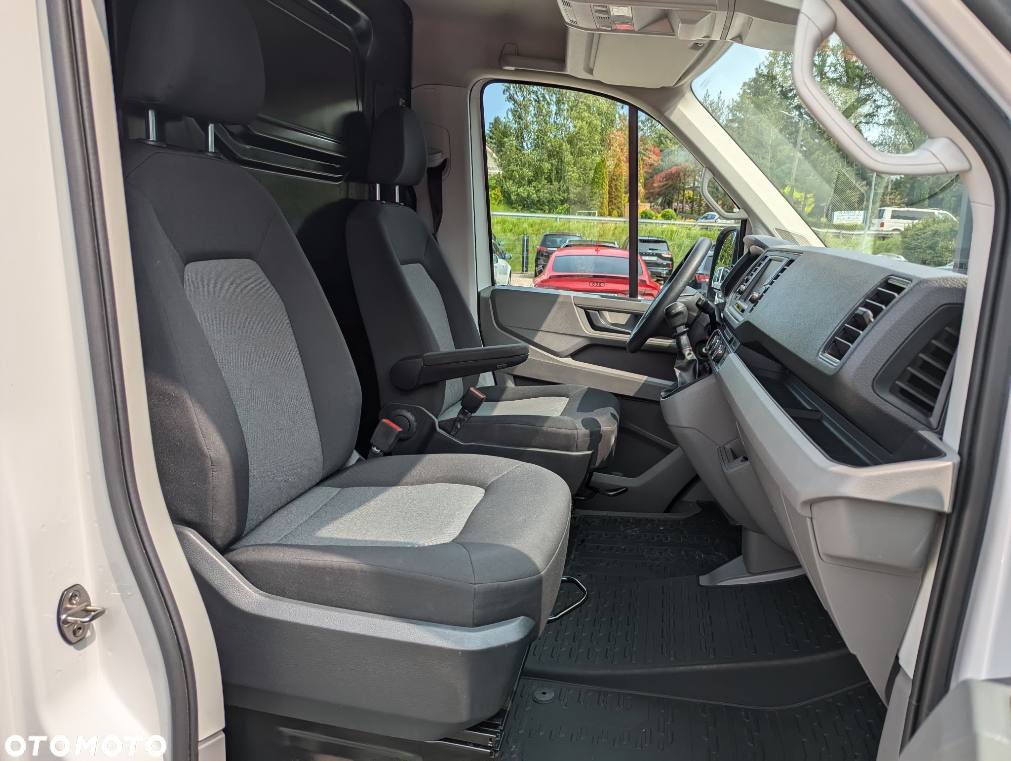 Volkswagen Crafter - 12