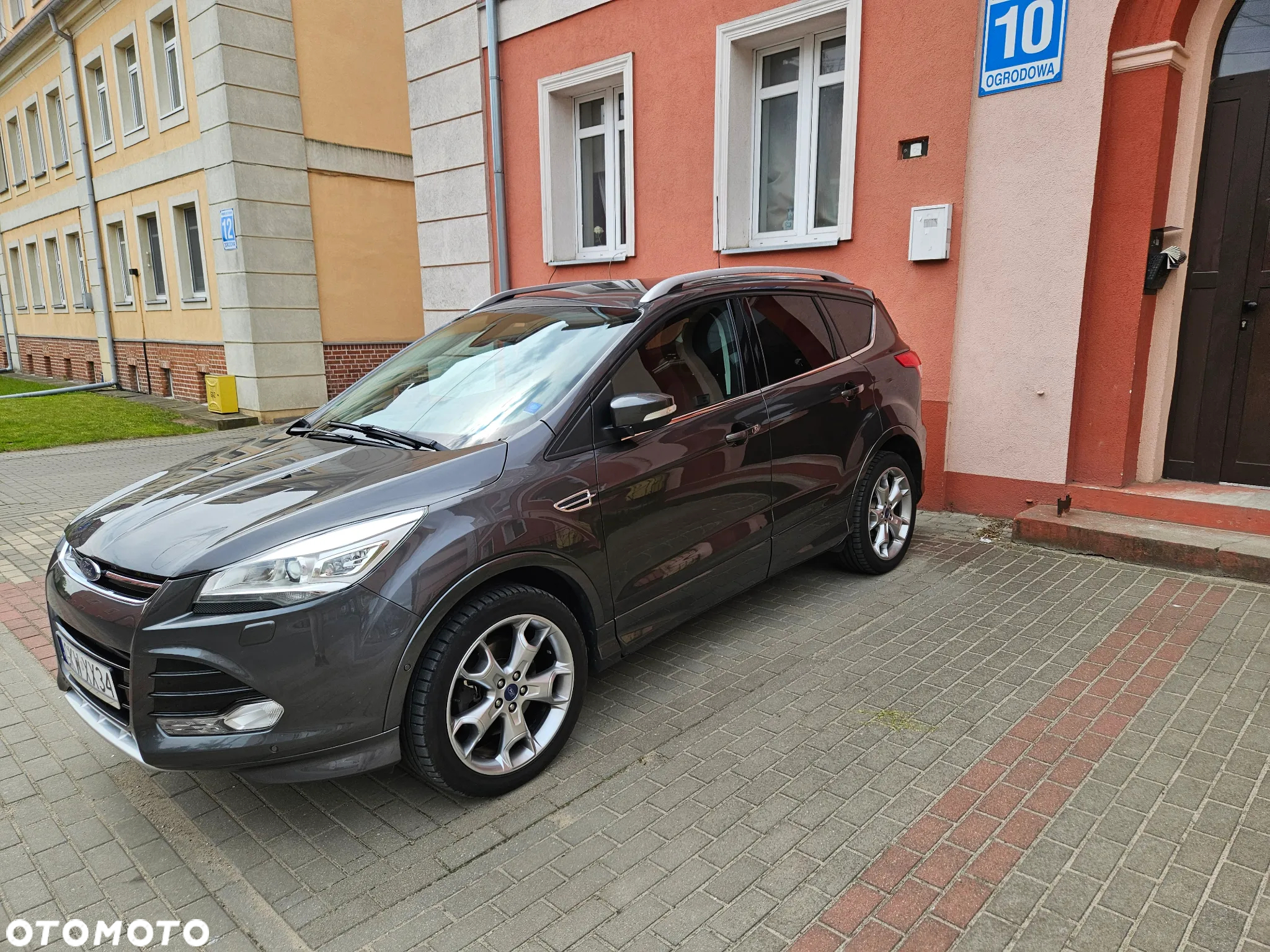 Ford Kuga - 37