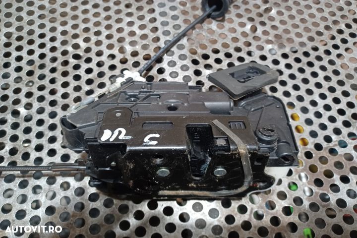 Broasca usa spate dreapta 5K4839016F Volkswagen VW Jetta 6 [2010 - 20 - 1