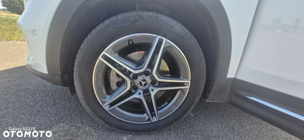 Mercedes-Benz GLB - 20