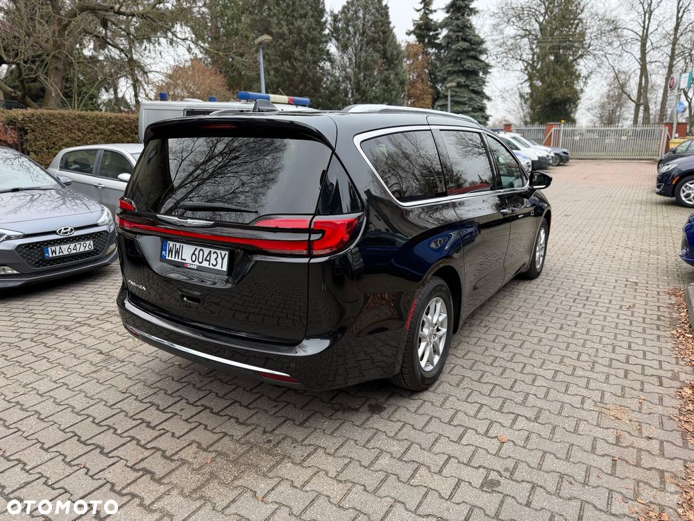 Chrysler Pacifica - 6