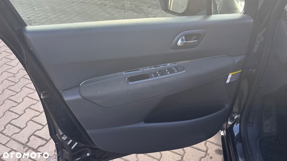 Peugeot 5008 1.6 THP Family 7os - 34