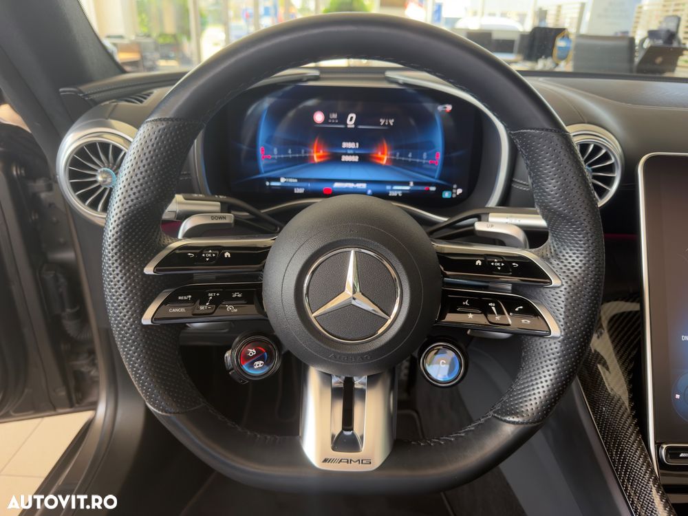 Mercedes-Benz SL 63 AMG 4Matic+ Speedshift MCT 9G - 16
