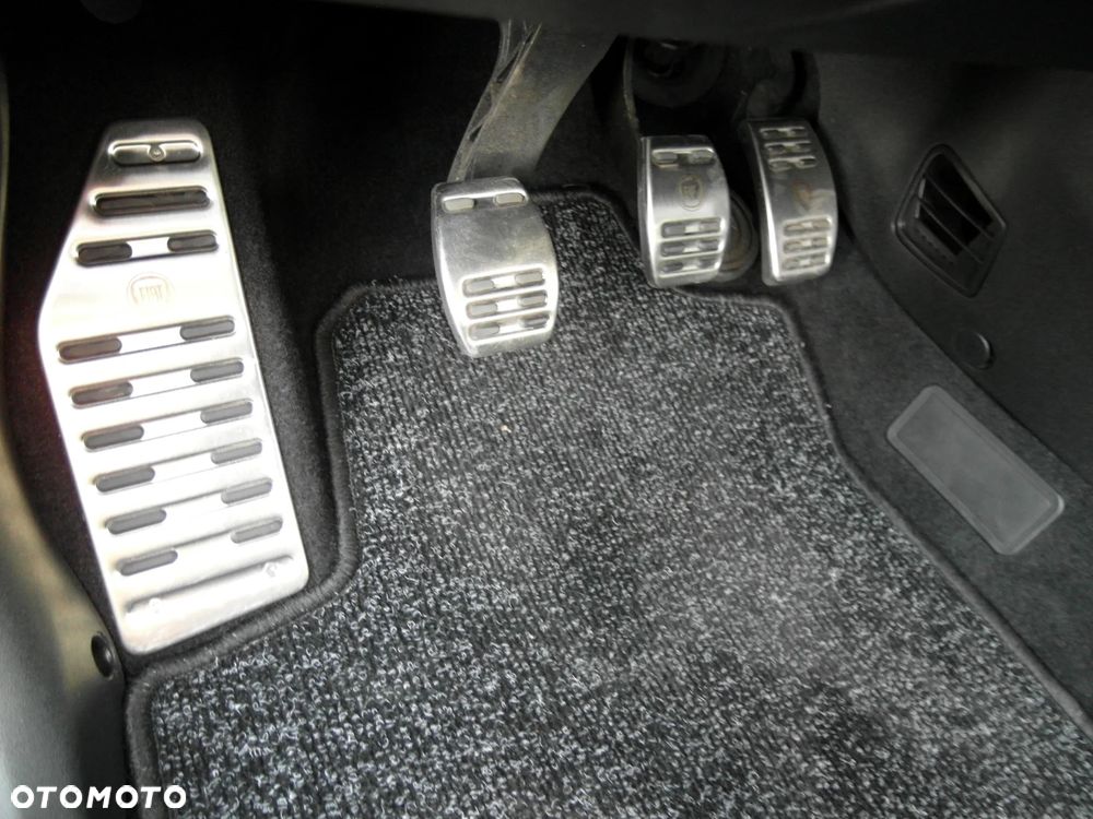 Fiat Bravo 1.4 T-JET 16V Speed - 27