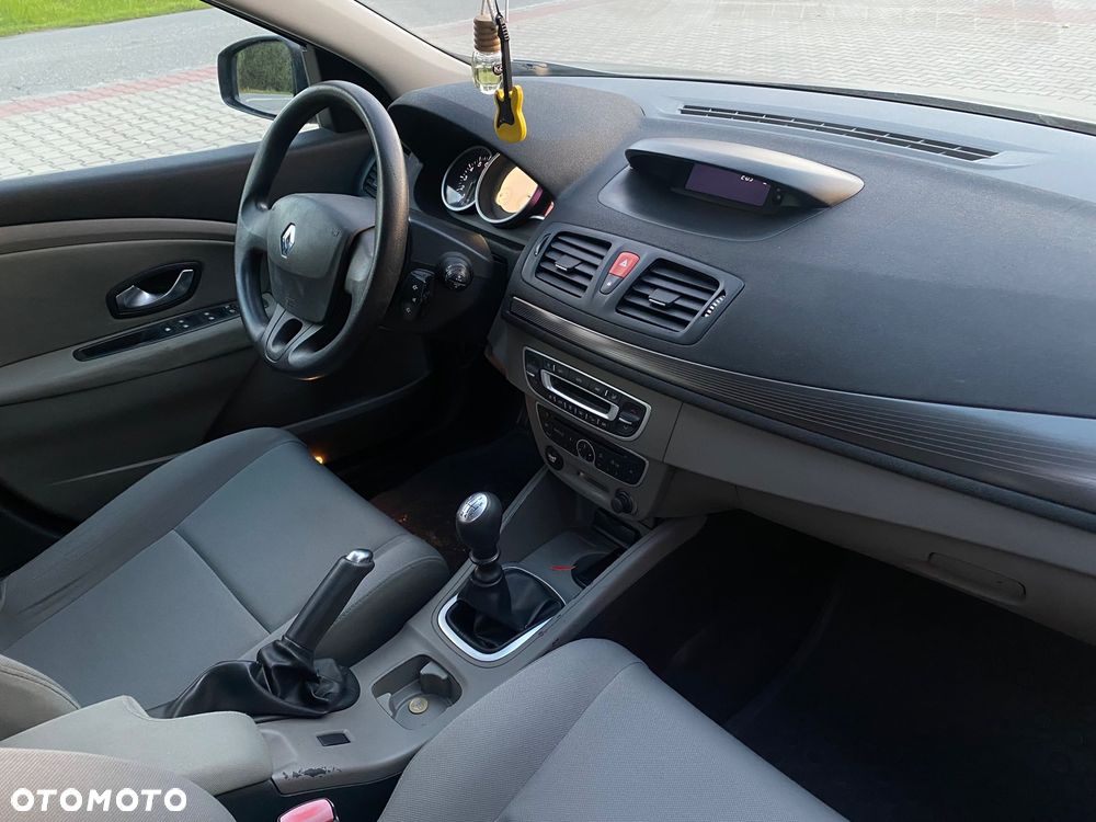 Renault Megane 1.6 16V Dynamique - 9