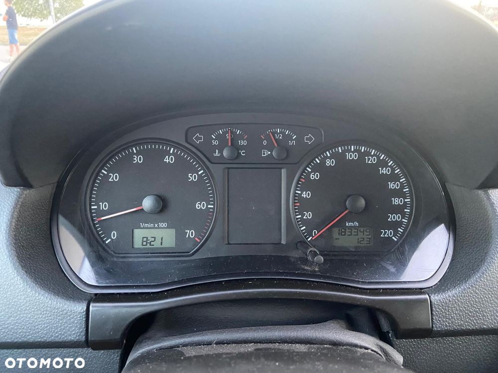 Volkswagen Polo 1.6 Trendline - 15