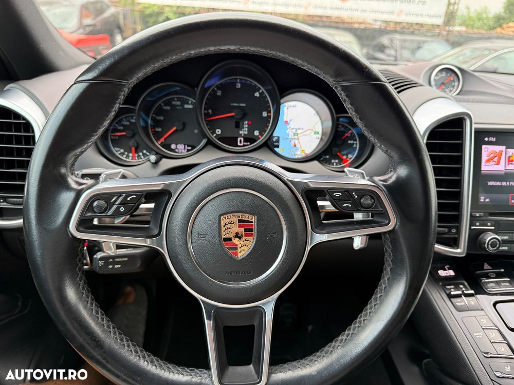 Porsche Cayenne Diesel Platinum Edition - 15