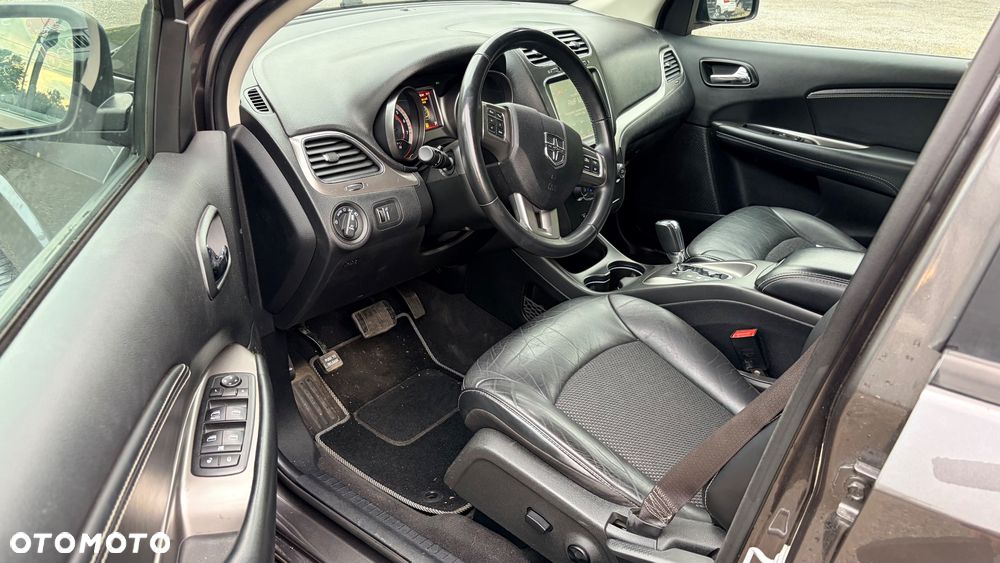 Dodge Journey - 10