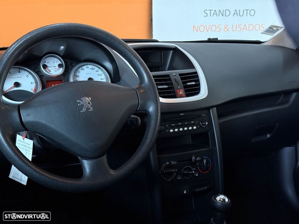 Peugeot 207 1.4 16V Active - 8