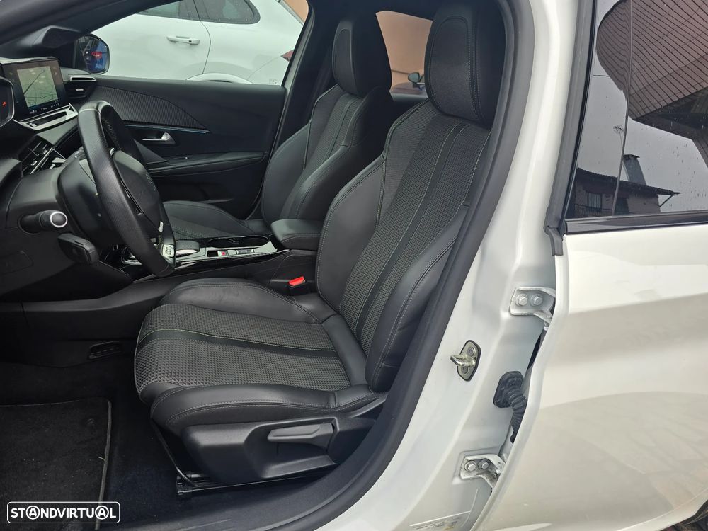 Peugeot e-208 50 kWh GT - 13