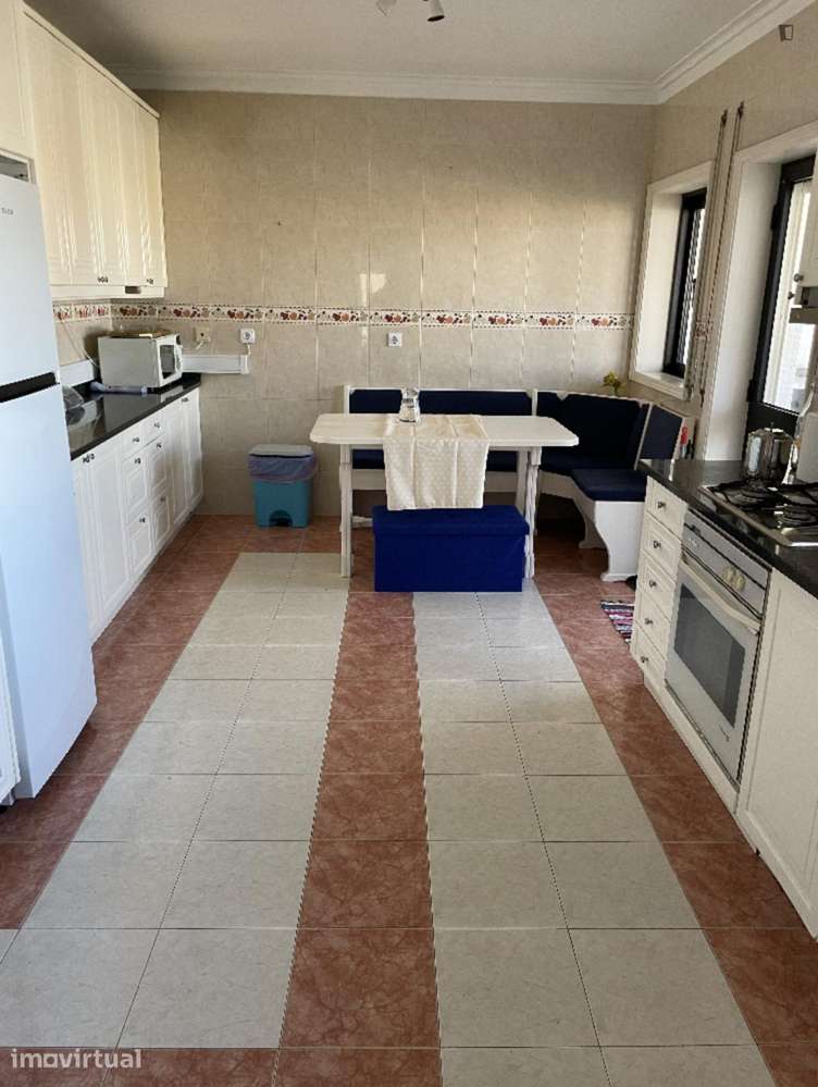 Apartamento com 3 quartos - localizado em Mafamude Porto - Grande imagem: 5/17