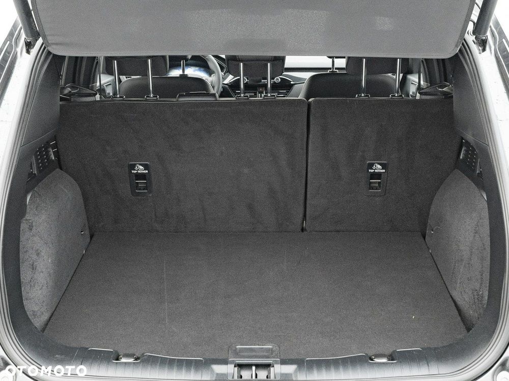 Ford Kuga 2.5 FHEV FWD ST-Line X - 27