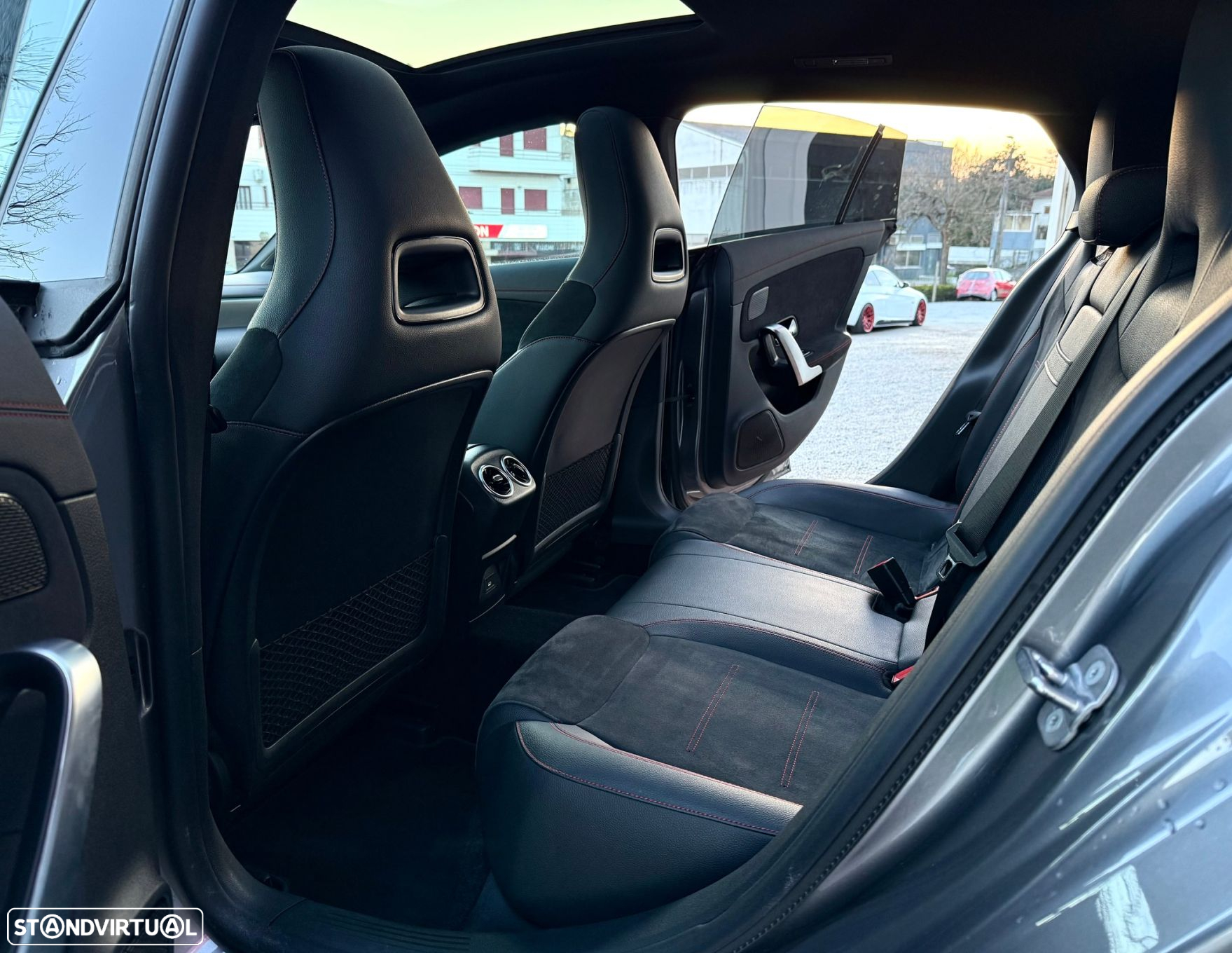 Mercedes-Benz CLA 180 d Shooting Brake AMG Line Aut. - 45