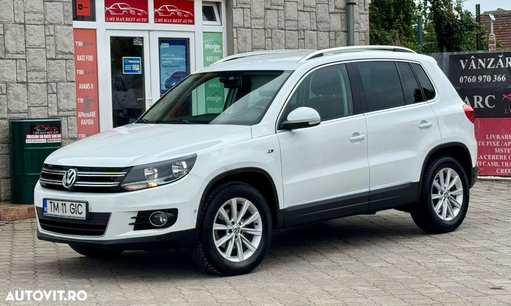 Volkswagen Tiguan - 1