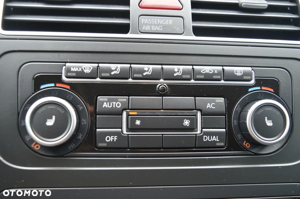 Volkswagen Touran 1.6 TDI DPF Cross - 21