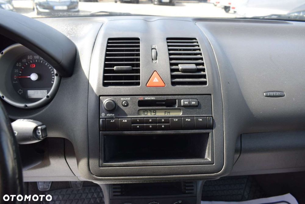 Volkswagen Polo - 24