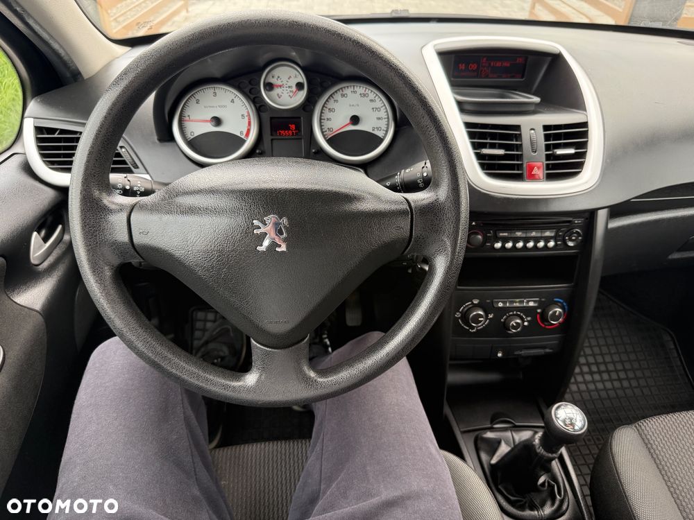 Peugeot 207 1.4 HDi Presence Euro5 - 3