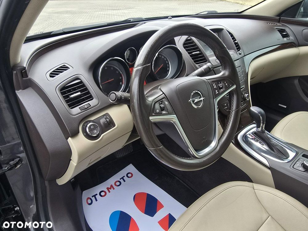 Opel Insignia - 15