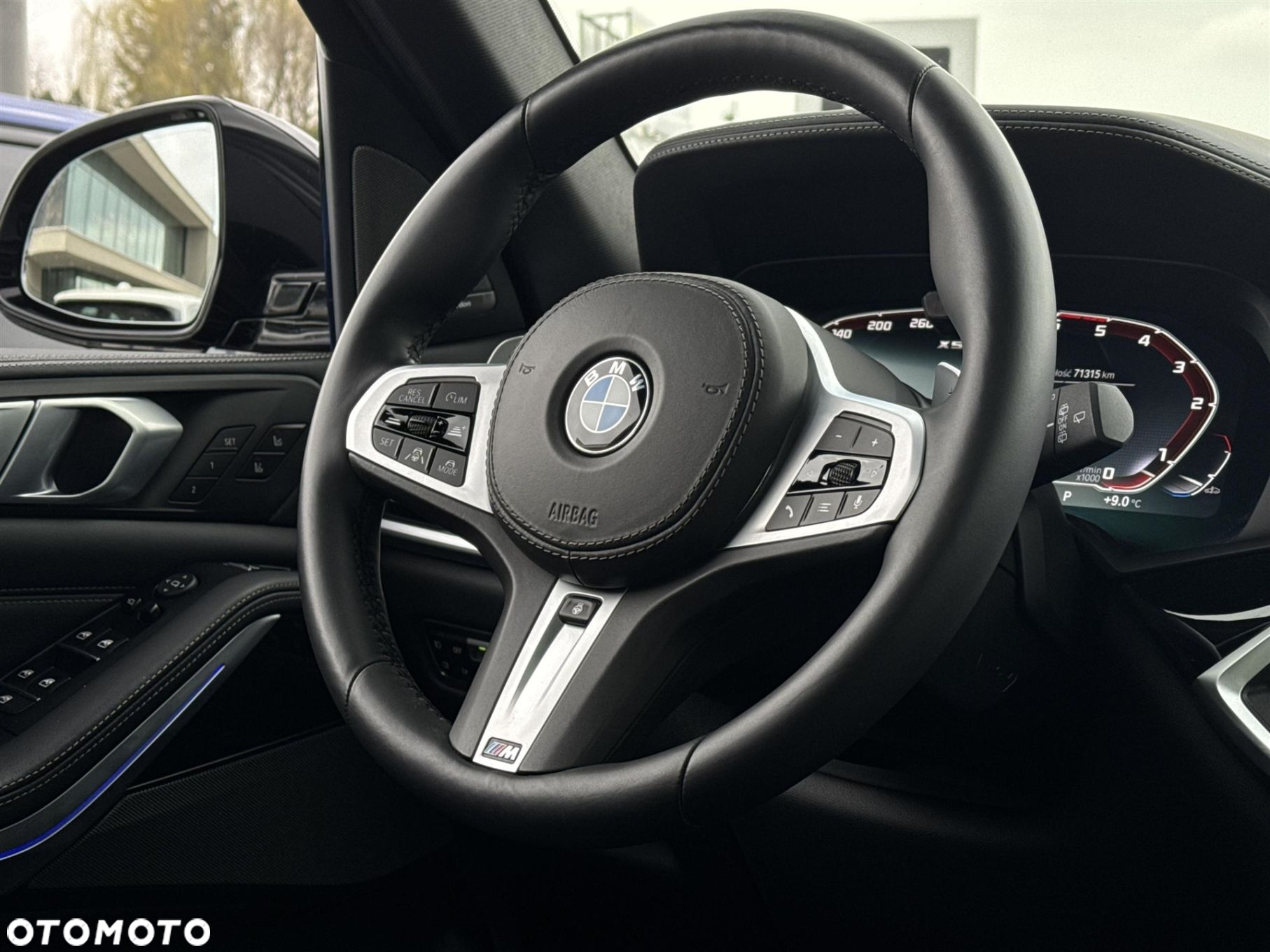BMW X5 M M50d - 9