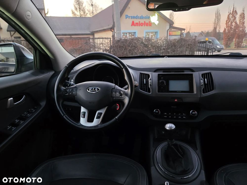 Kia Sportage 2.0 L - 7
