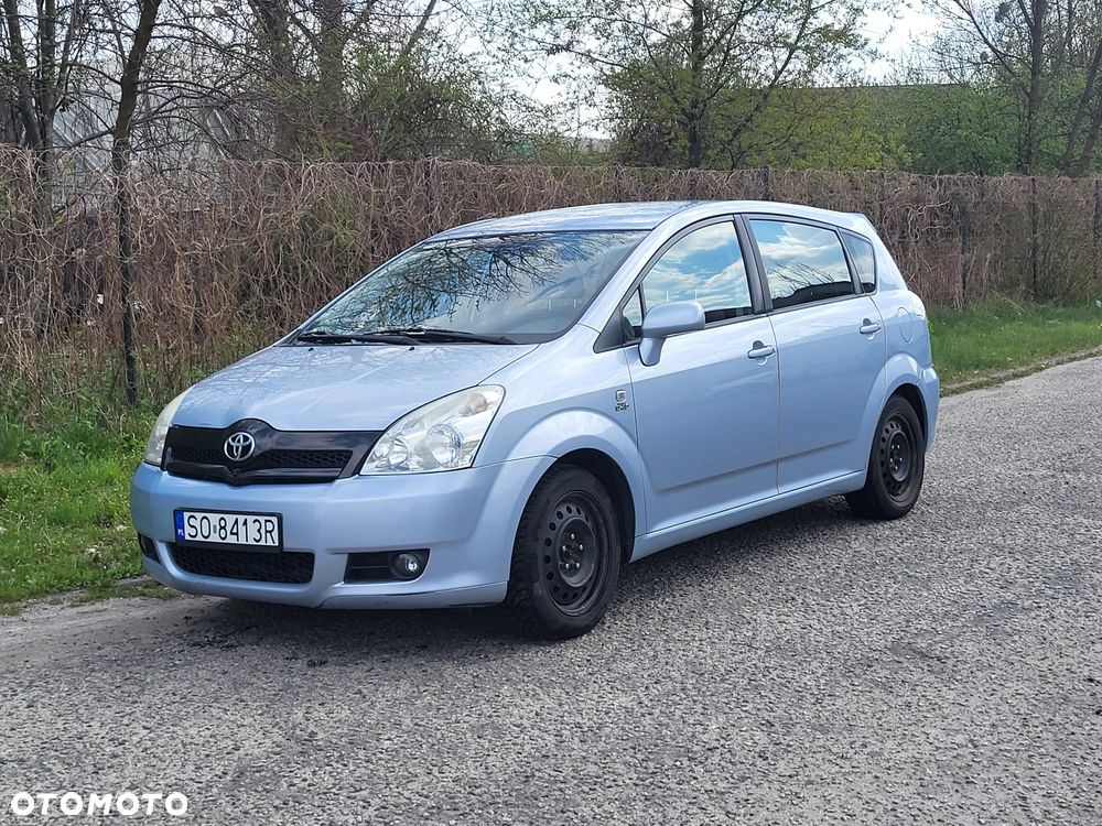 Toyota Corolla Verso 2.0 D-4D - 1
