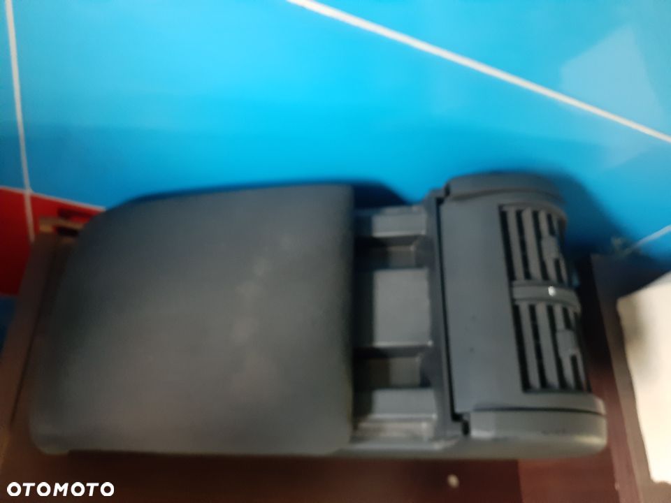 PODŁOKIETNIK PRZÓD OPEL SIGNUM LIFT - 2