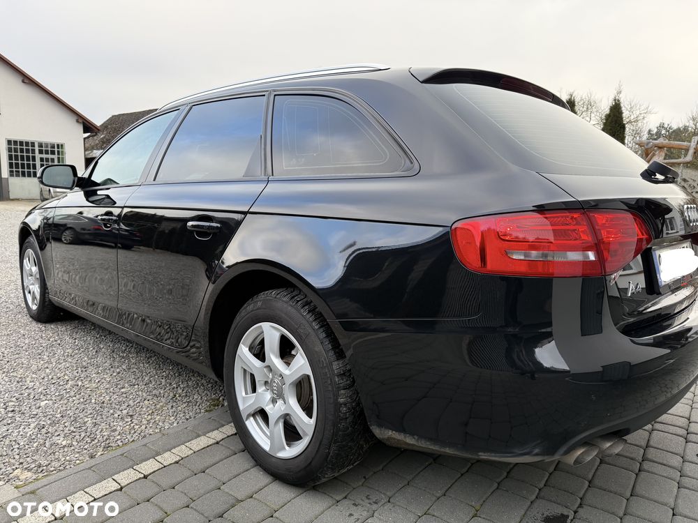 Audi A4 Avant 2.0 TDI DPF Ambition - 6